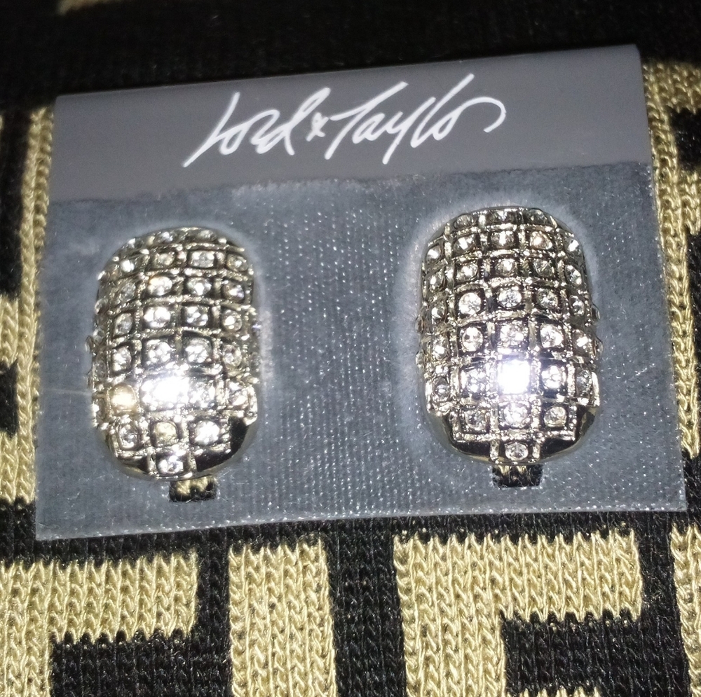 Beautiful Sparkling Lord & Taylor Rhinestone Clip On Earrings